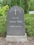 Soeren Mols's familiegravsted.jpg